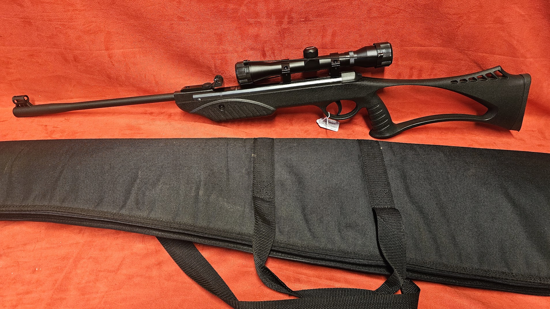 Syntarg .22 Air Rifle with Walther Scope and Slip - Image 2
