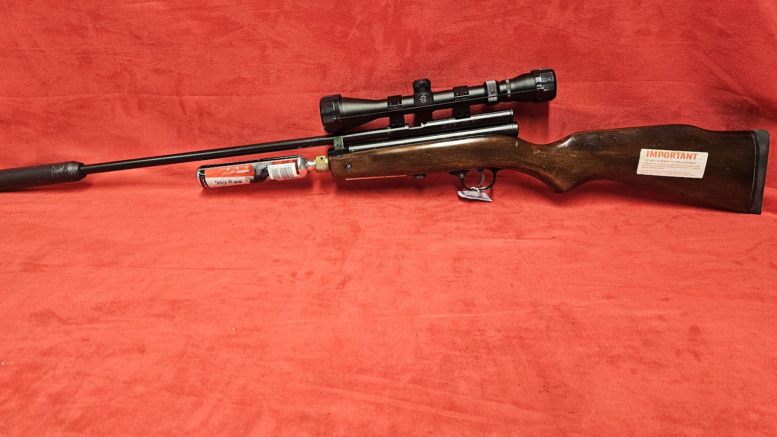 XS79 .22 Co2 Air Rifle with Scope and Moderator - Image 2