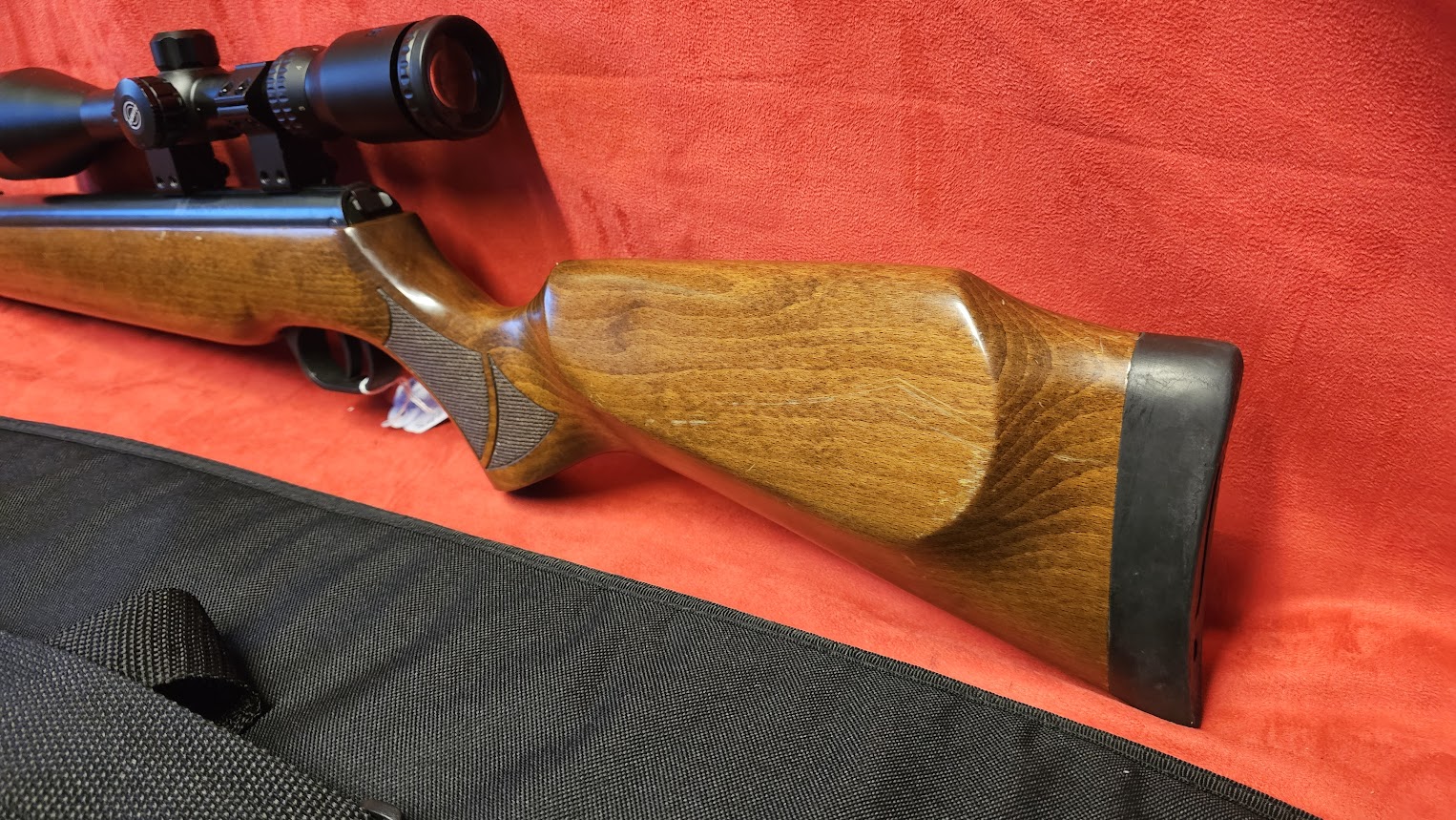 Cometa Fenix 400 USC .22 Air Rifle with Hawke Scope and Slip - Image 5
